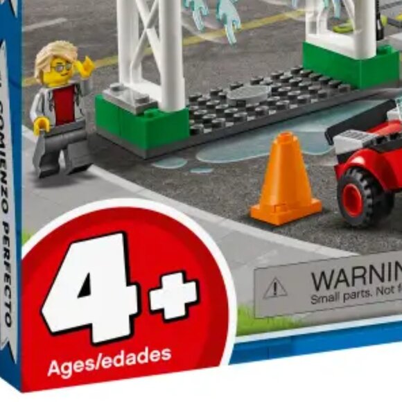 Lego Brand New City Garage Center 60232 - Picture 3 of 9